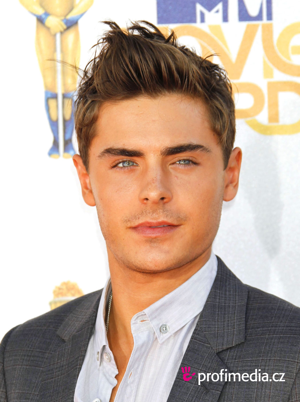 Funny Collection Very Cool Zac Efron Hairstyles Funny Collection Very Cool Zac Efron Hairstyles