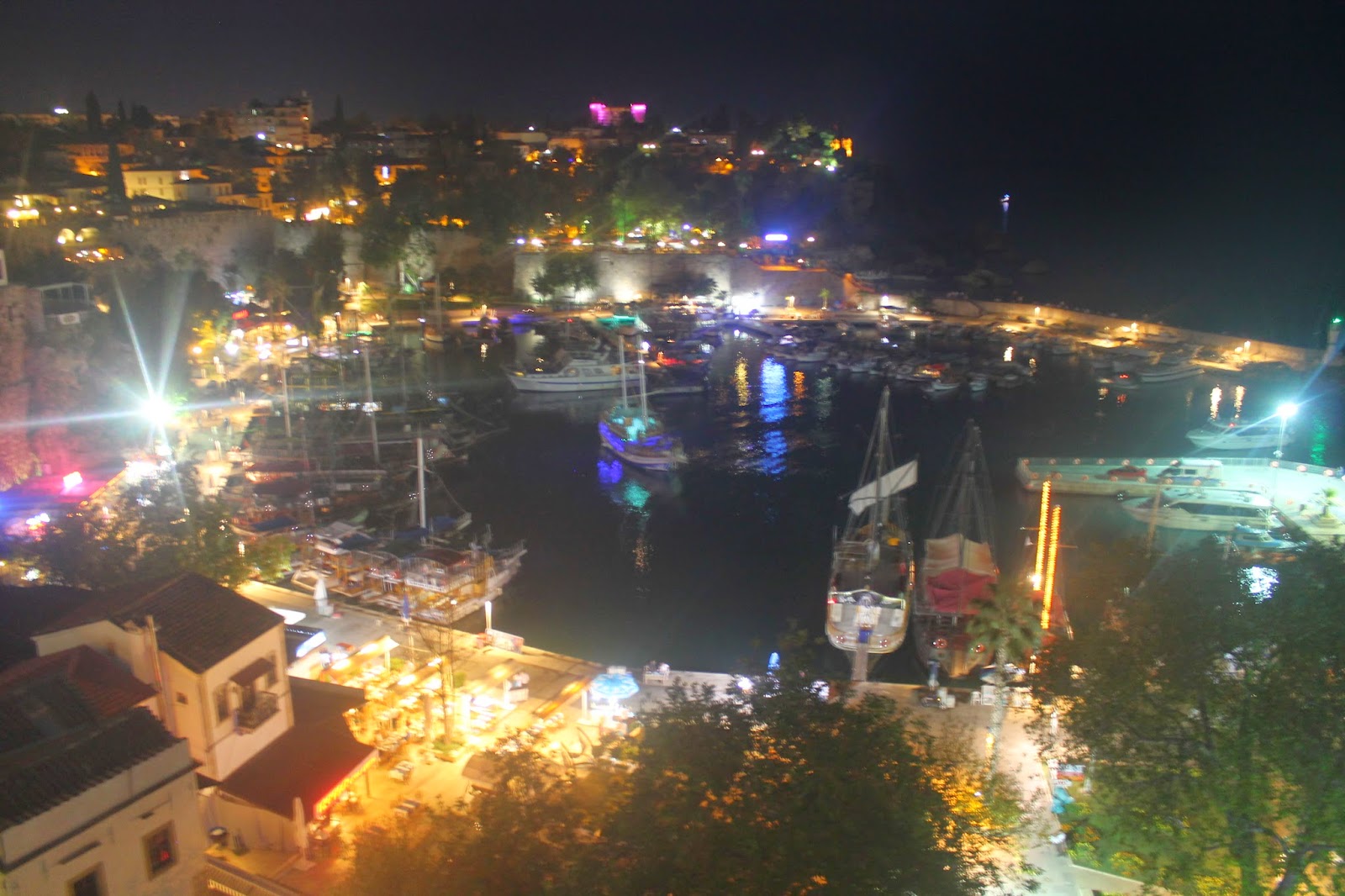 kesfedecek cok yer var