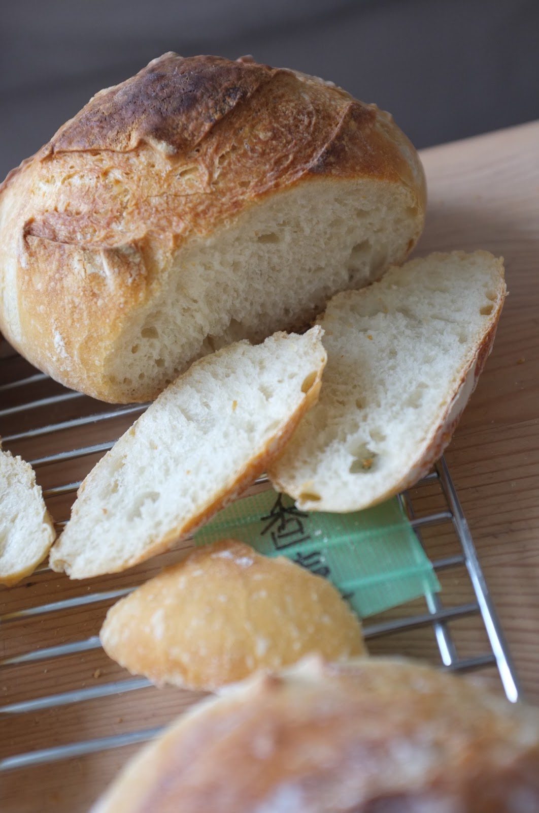 A little shop in Tokyo Japanese bread flour tests koumugi