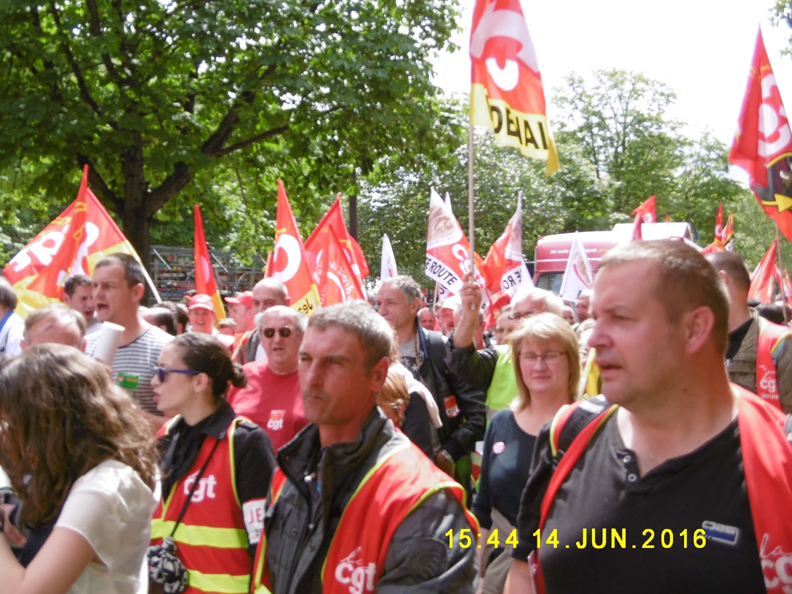 Manifestation Nationale à Paris le 14 juin 2016 pour le retarit de la loi El'Komri