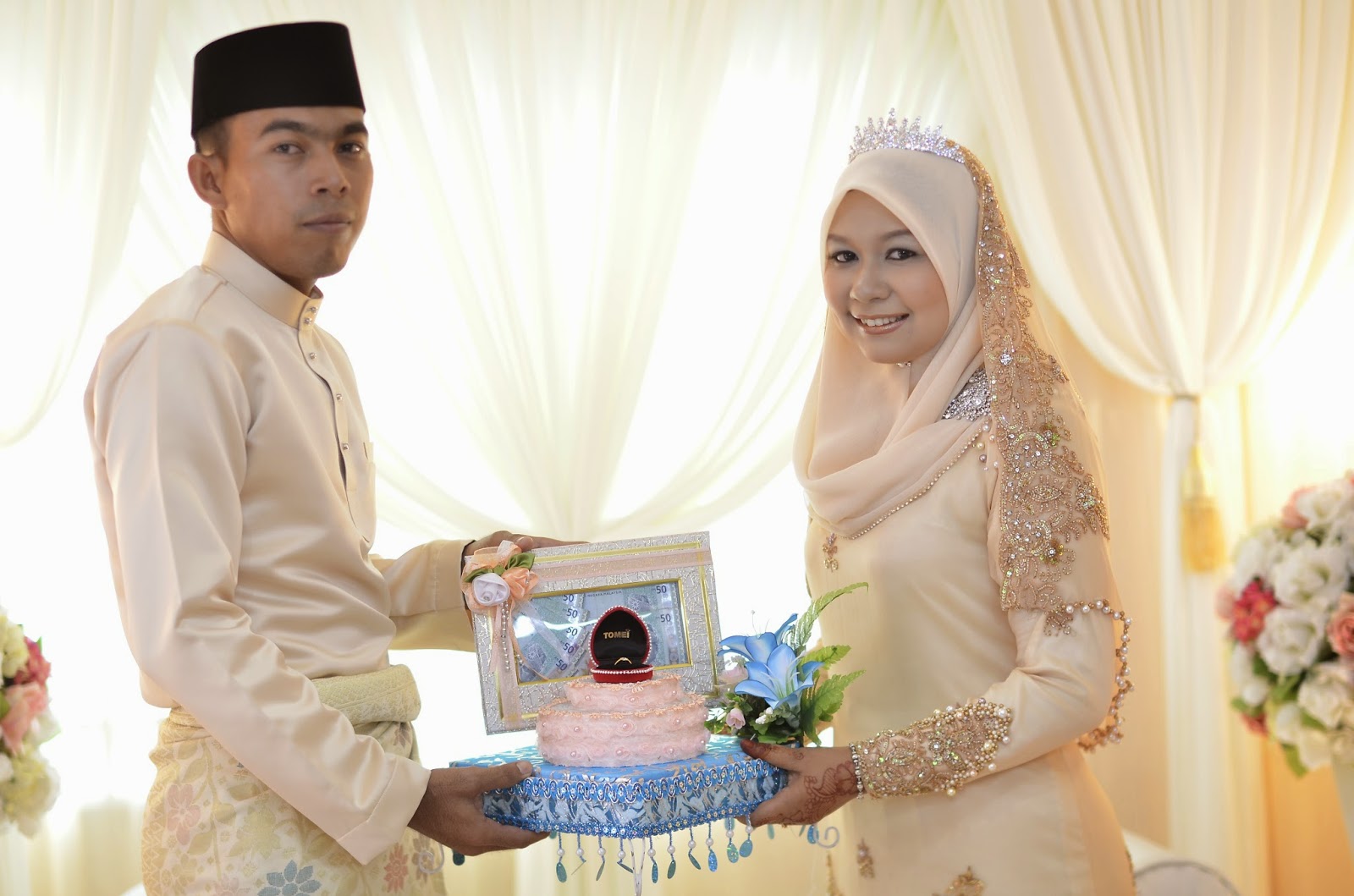 dress akad nikah sampera batik