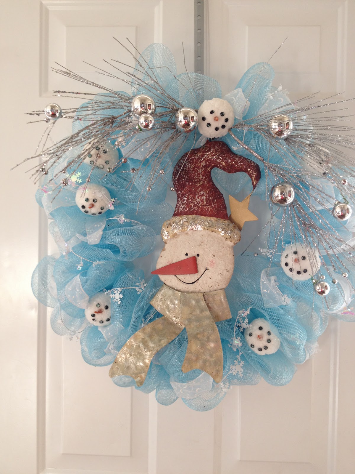 Little Miss Suzy Q January Snowman Wreath