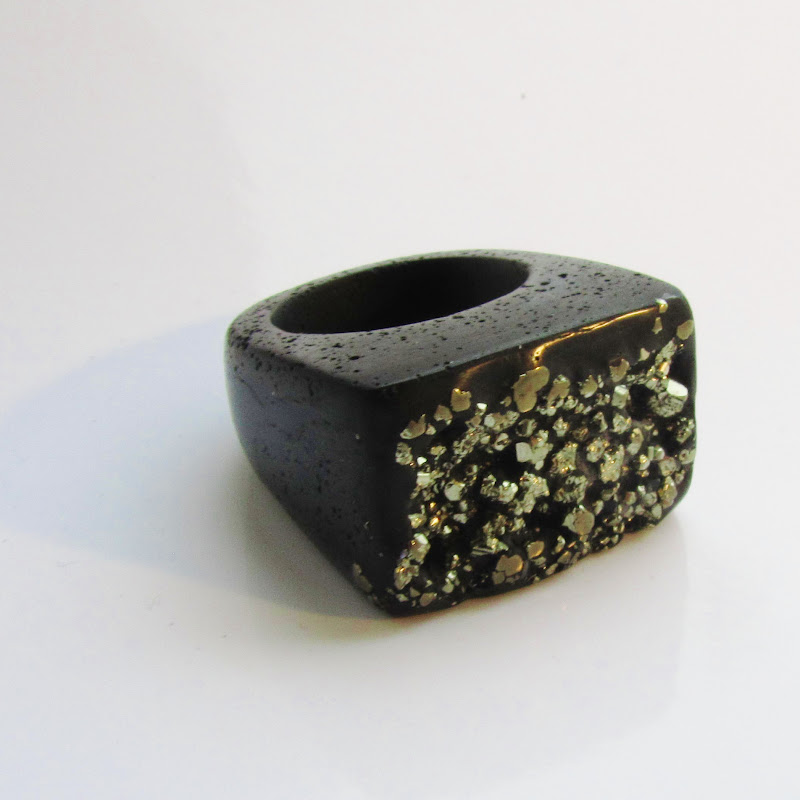 contemporary+yearbook+jewellery+pyrite+front+hewn+ring+jade+mellor.JPG