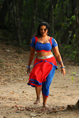 swetha menon hot, rethinirvedam swetha