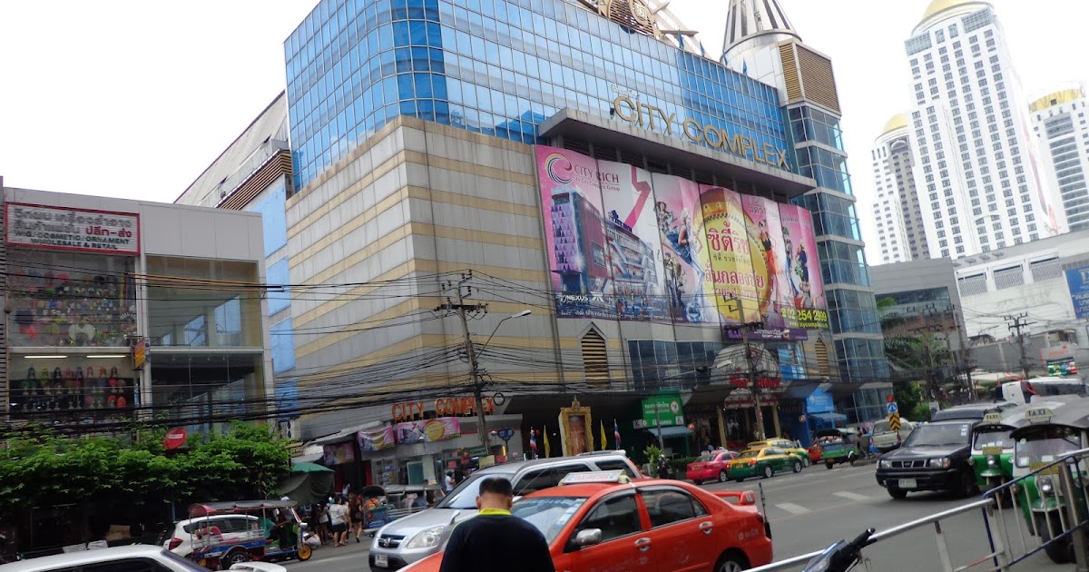 Print my day Where to Stay in Bangkok and shop at their big and cheap