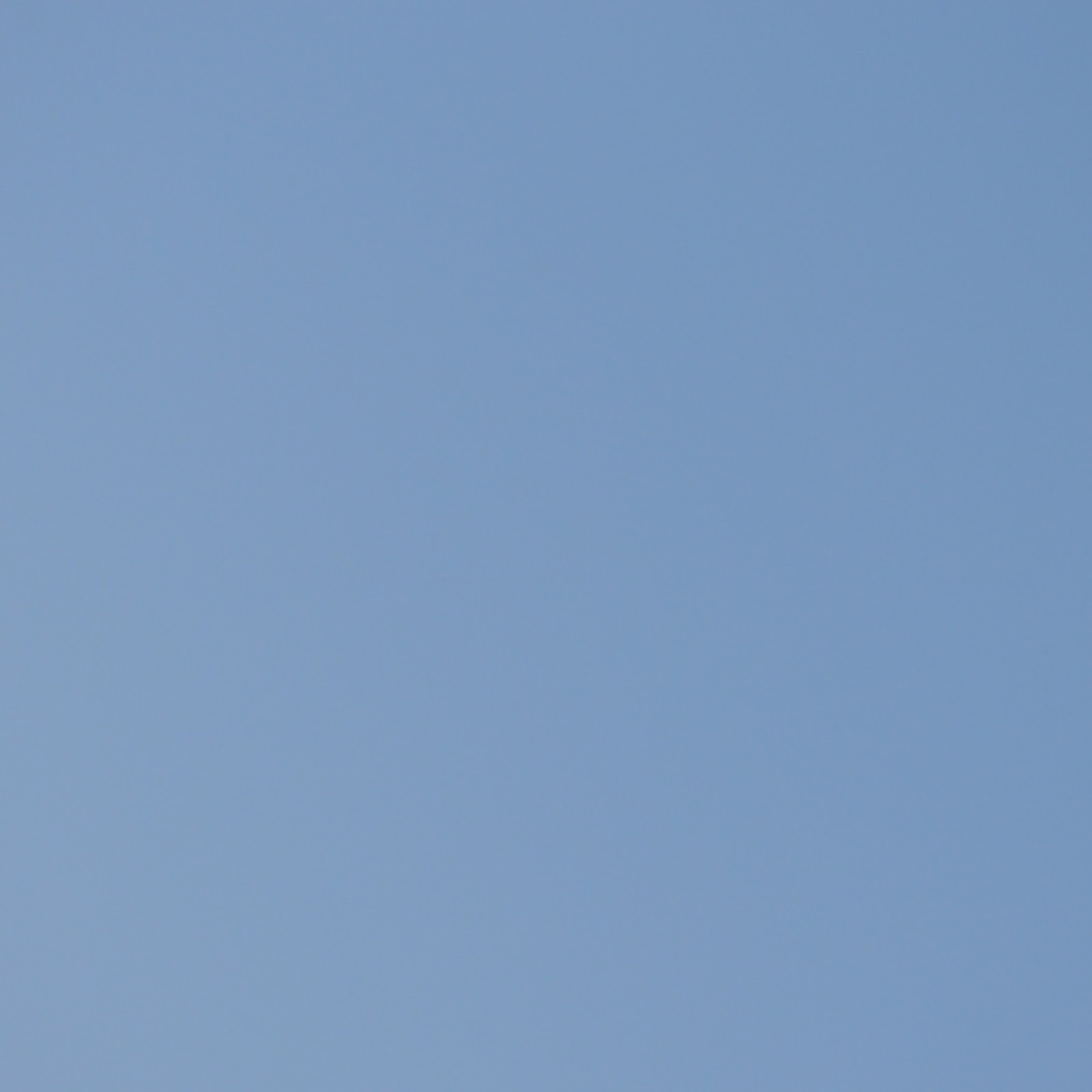 Sky Blue iPad Retina Wallpaper Free iPad Retina HD Wallpapers