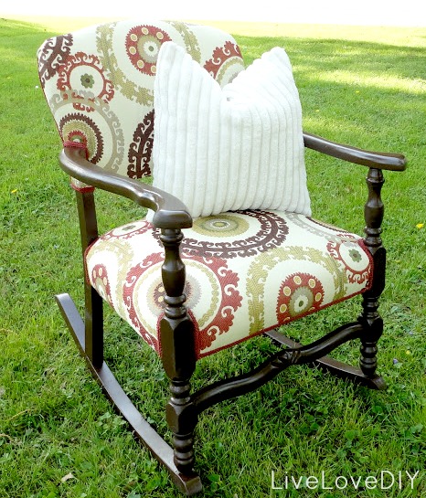How To Reupholster: 10 Ideas for Old Chairs