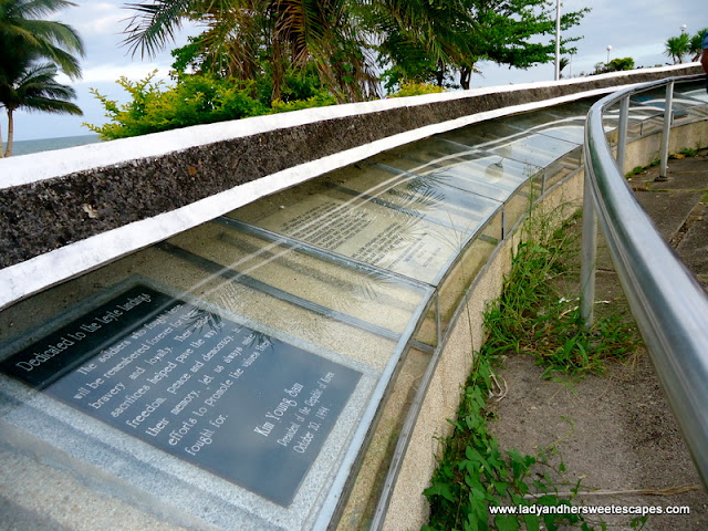 Messages in Leyte Landing Memorial