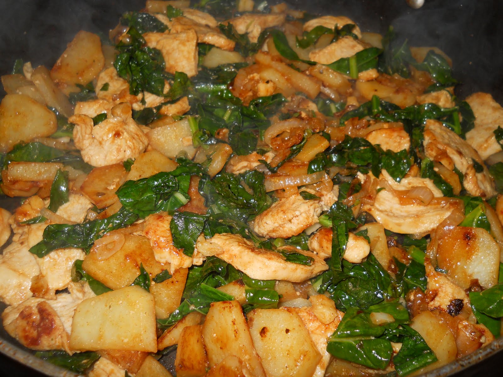 Fergie's Bites Chicken, Kale & Potatoes