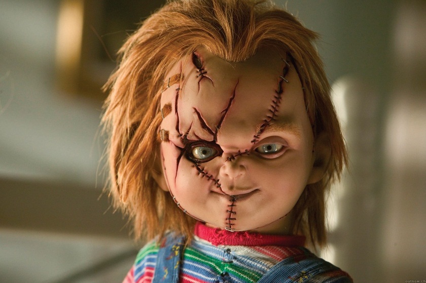 Série traz boneco Chucky matando jovens que fazem bullying com um