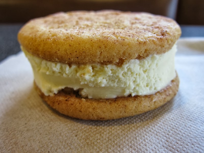 carls-jr-snicker-doodle-ice-cream-sandwich-01.JPG