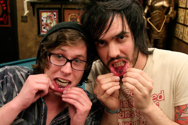 styles magazine: lip tattoos ideas