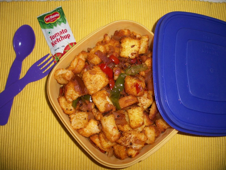 Bread Upma / Spiced Up Bread Lunch Box Ideas Yummy Tummy