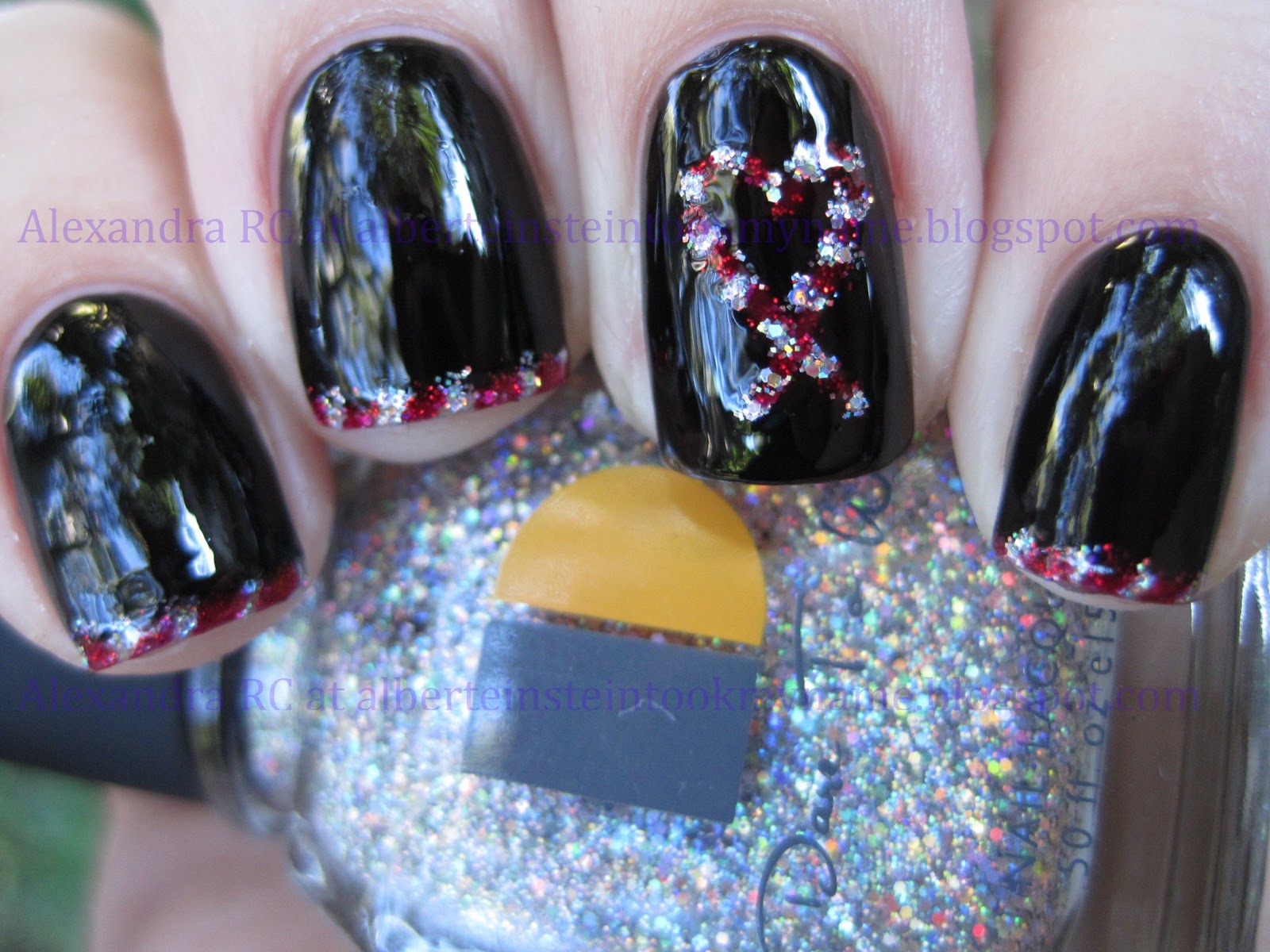 Sparkly Vernis Candy Cane tips