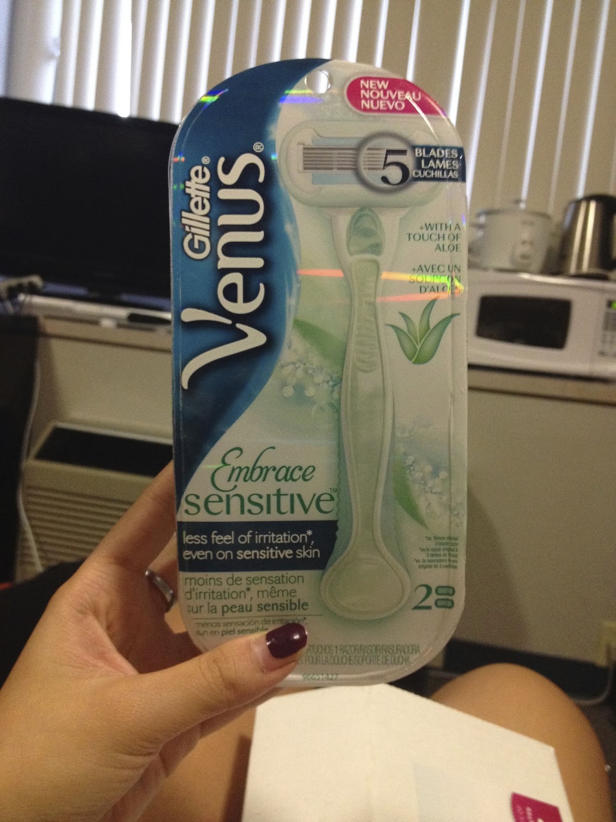 Gillette Venus Embrace Sensitive is Smooth Livin' and Lovin'
