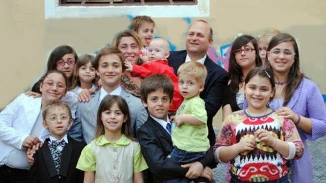 Famiglia Con Tanti Figli Religione La Voce della Verità: «Noi, la famiglia con sedici figli»