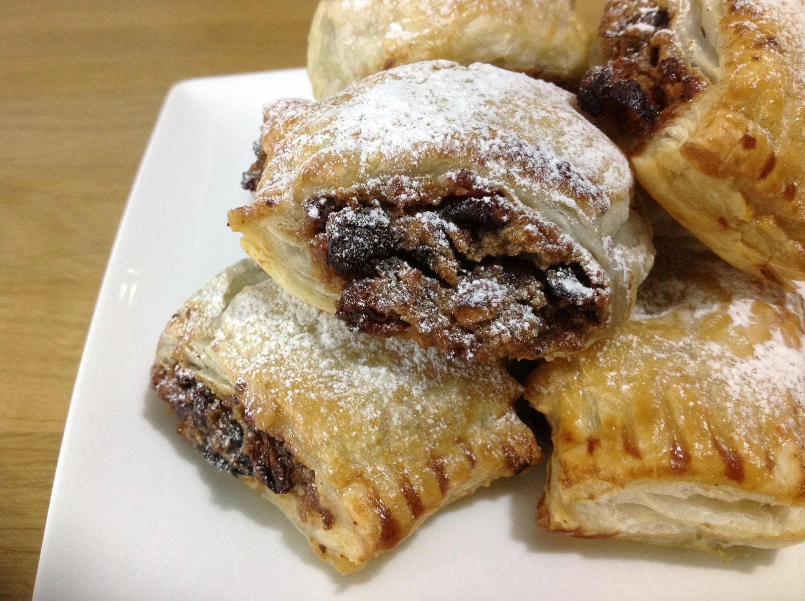 Farmersgirl Kitchen Easy Mincemeat 'Sausage' Rolls!