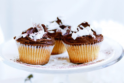 Christmas cupcakes with chocolate brandy buttercream Recipe Christmas cupcakes with chocolate brandy buttercream Recipe
