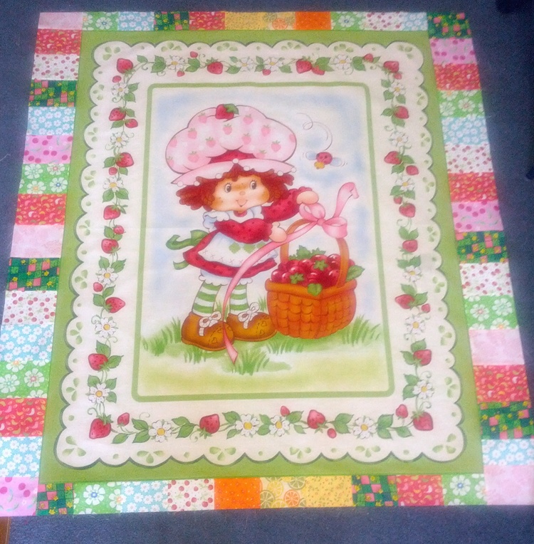 Zlaty Sews Strawberry Shortcake Quilt