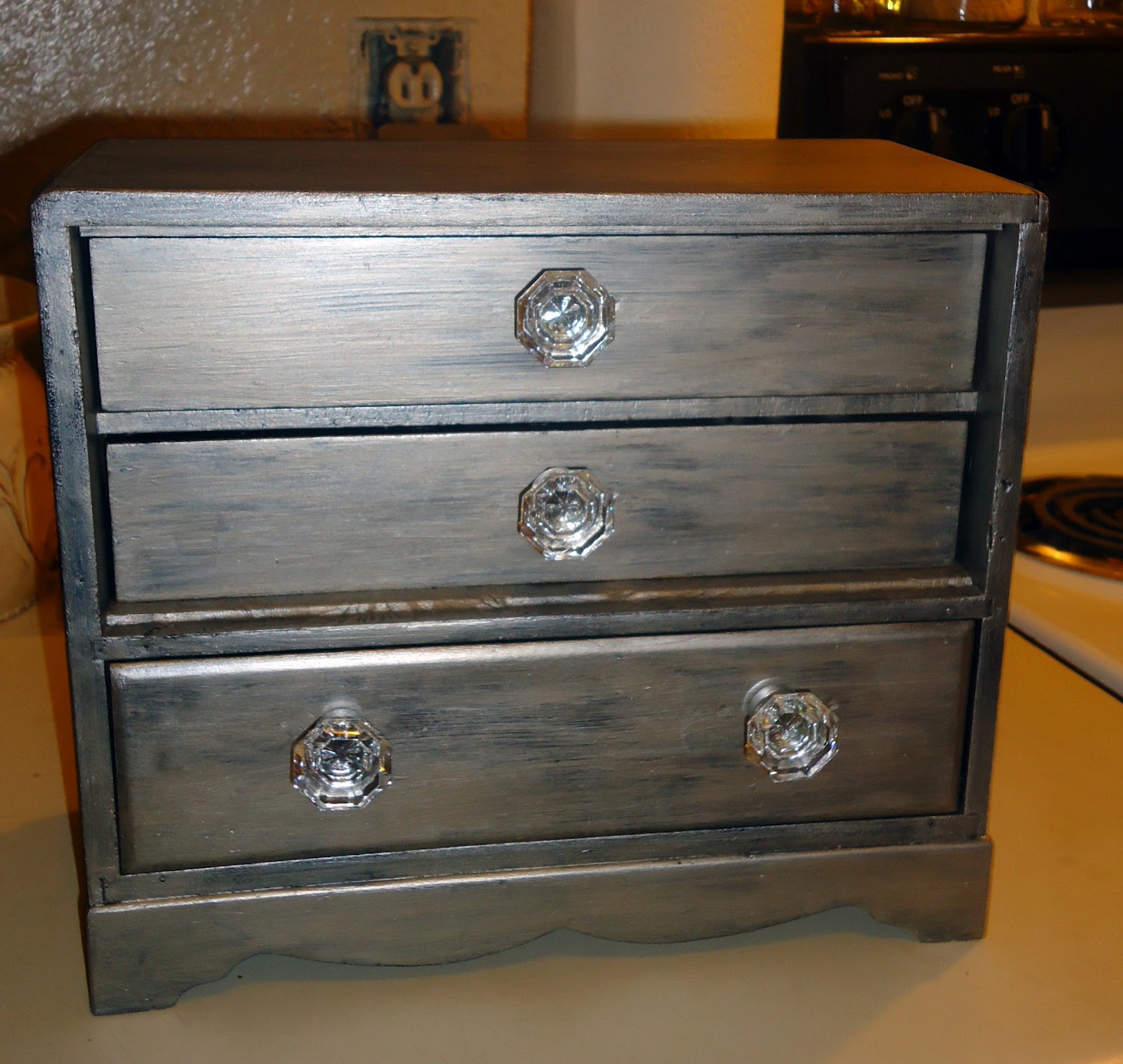 Crafter on a Budget Jewelry Box Makeovers!