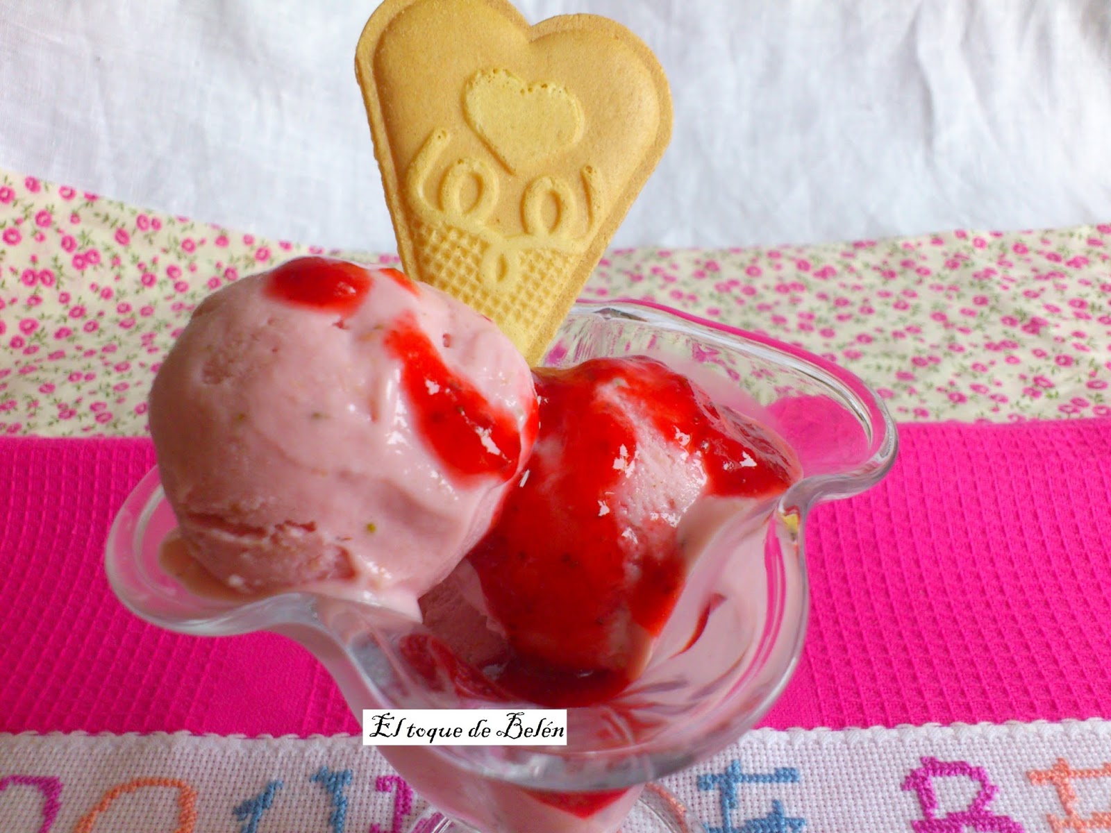 HELADO DE FRESA CON GELATINA El toque de Belén