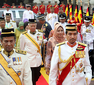 Senarai Penerima Darjah Kebesaran Persekutuan Tahun 2011 rajatuanku Senarai Penerima Darjah Kebesaran Persekutuan Tahun 2011