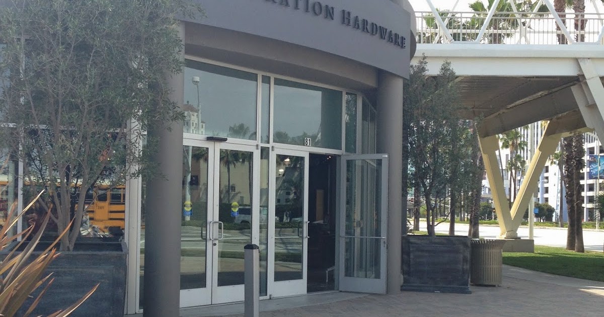 The Fat Hydrangea Restoration Hardware OUTLET!!! (Aka heaven on earth, jk jk)