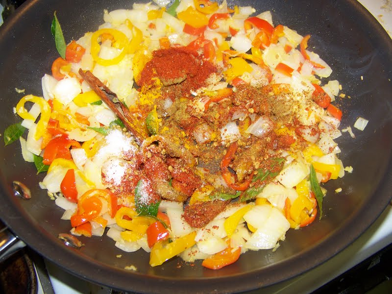 Kitchen Simmer: Traditional Sri Lankan Eggplant Curry
