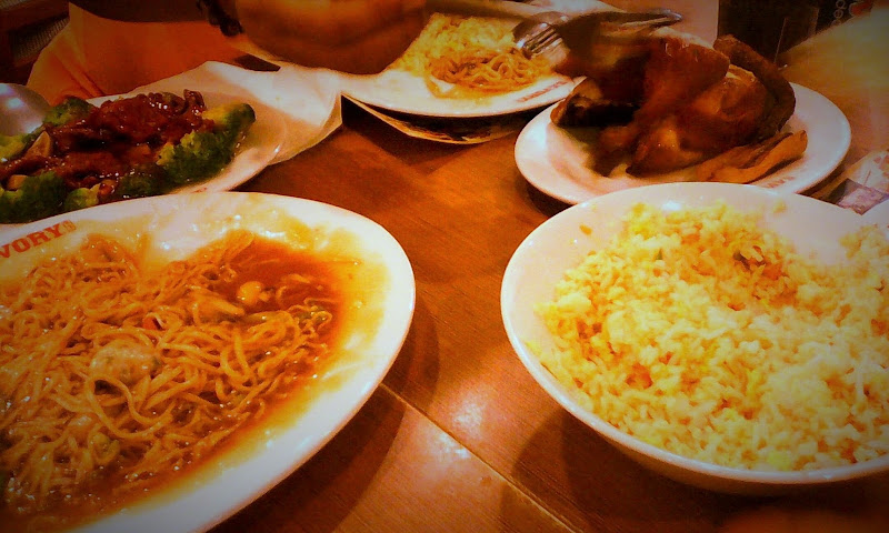 classic savory at festival mall - pancit canton, beef broccoli, chicken, yang chow fried rice