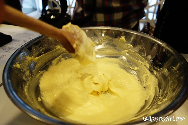 Cream the butter and sugar until white and fluffy Cream the butter and sugar until white and fluffy