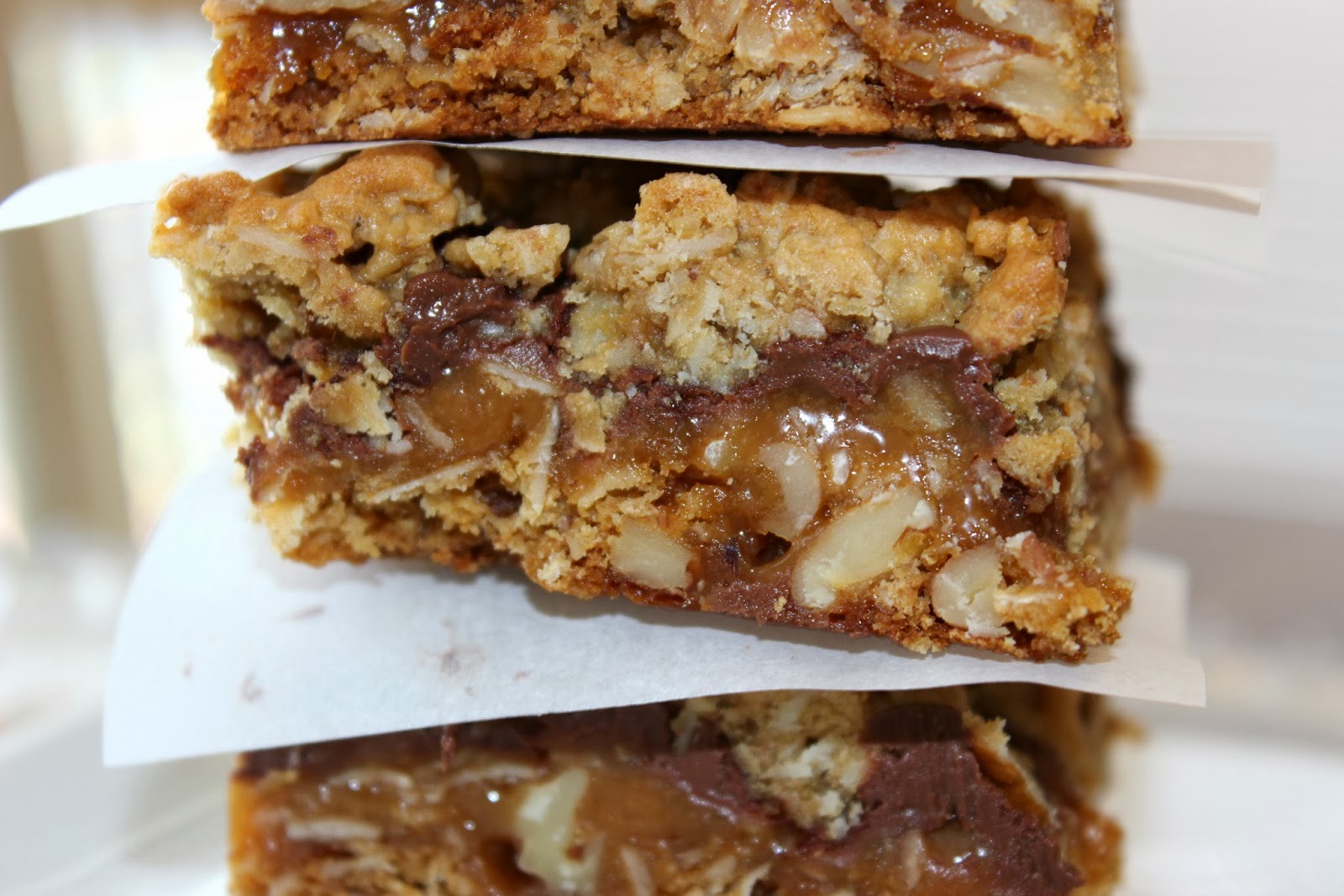 sugar & spice Nutella Caramel Oatmeal Crumb Bars