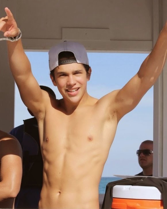BoyyzNakeed: Austin Mahone - Naked