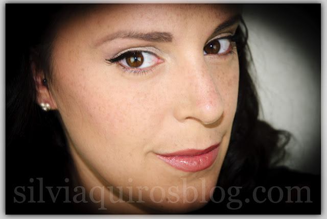 Embellece como Angelina Jolie embellish makeup Silvia Quiros SQ Beauty Embellece como Angelina Jolie embellish makeup Silvia Quiros SQ Beauty