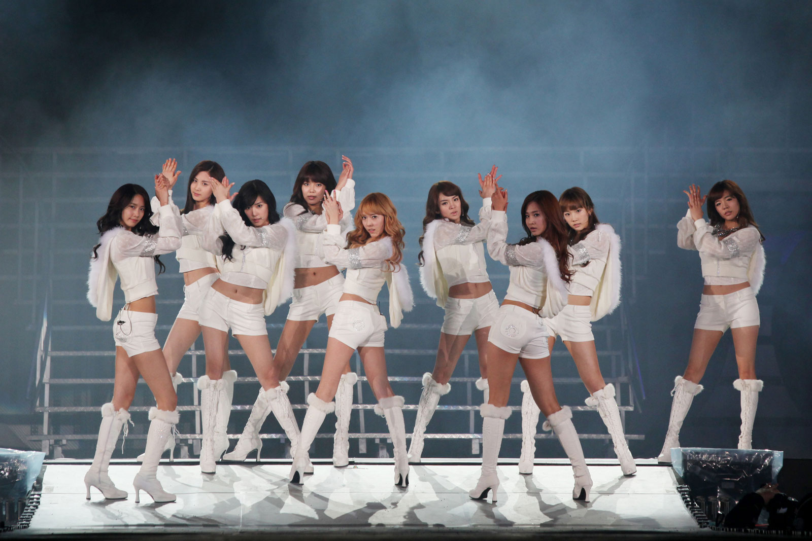 Into New World - SNSD Zing MP3