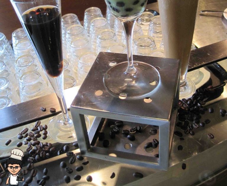 HiTea Buffet at Cinnamon Coffee House One World Hotel, PJ Nikel