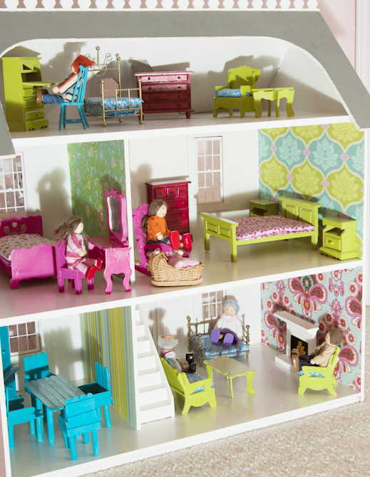 Beautiful DIY Dollhouse Remodel