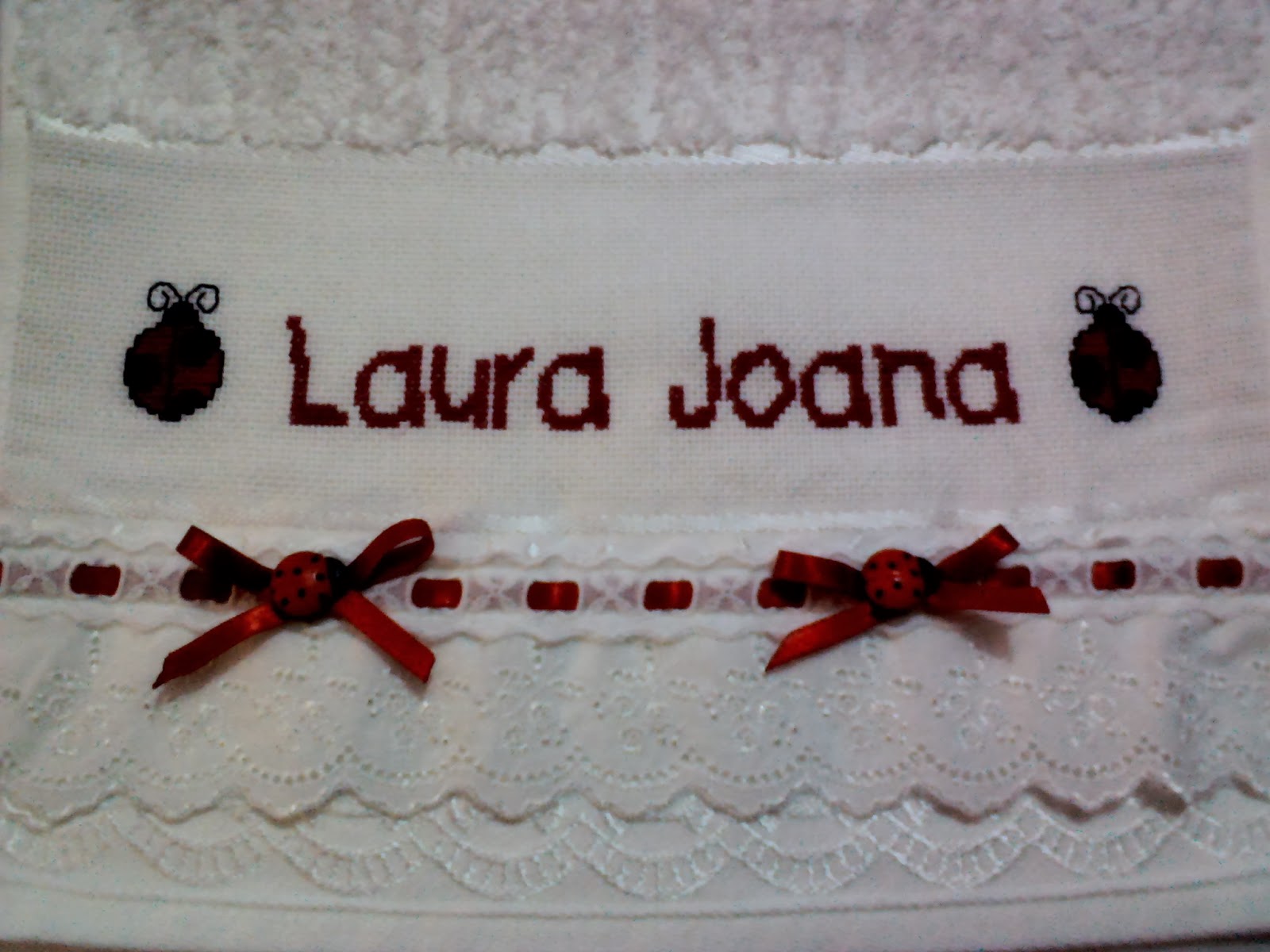 Pontos da Bia: Joaninhas em Ponto Cruz para Laura Joana