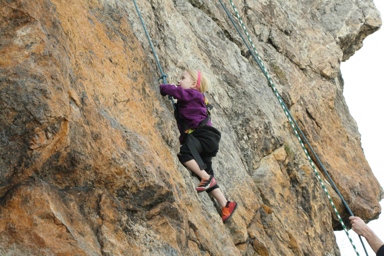 kids rock climbing shoes
