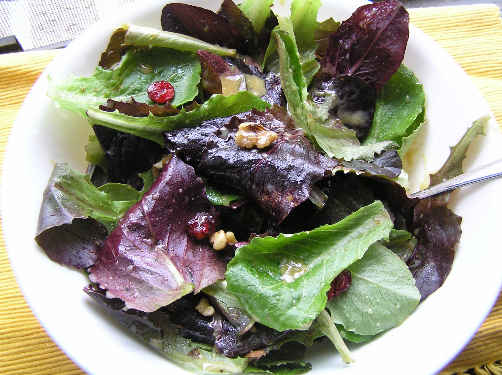 The Melting Pot Simple Baby Lettuce Salad