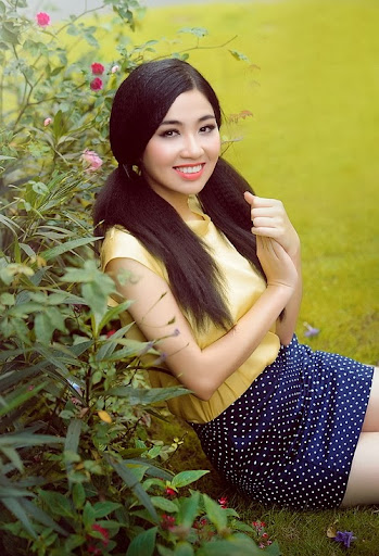 Bóng Tối Rực Rỡ