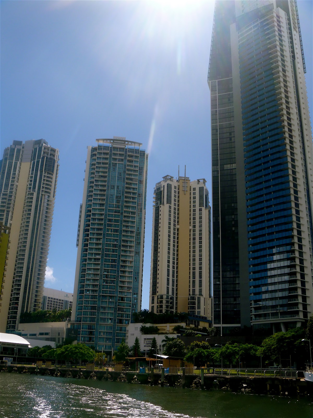 To Australia Surfer S Paradise