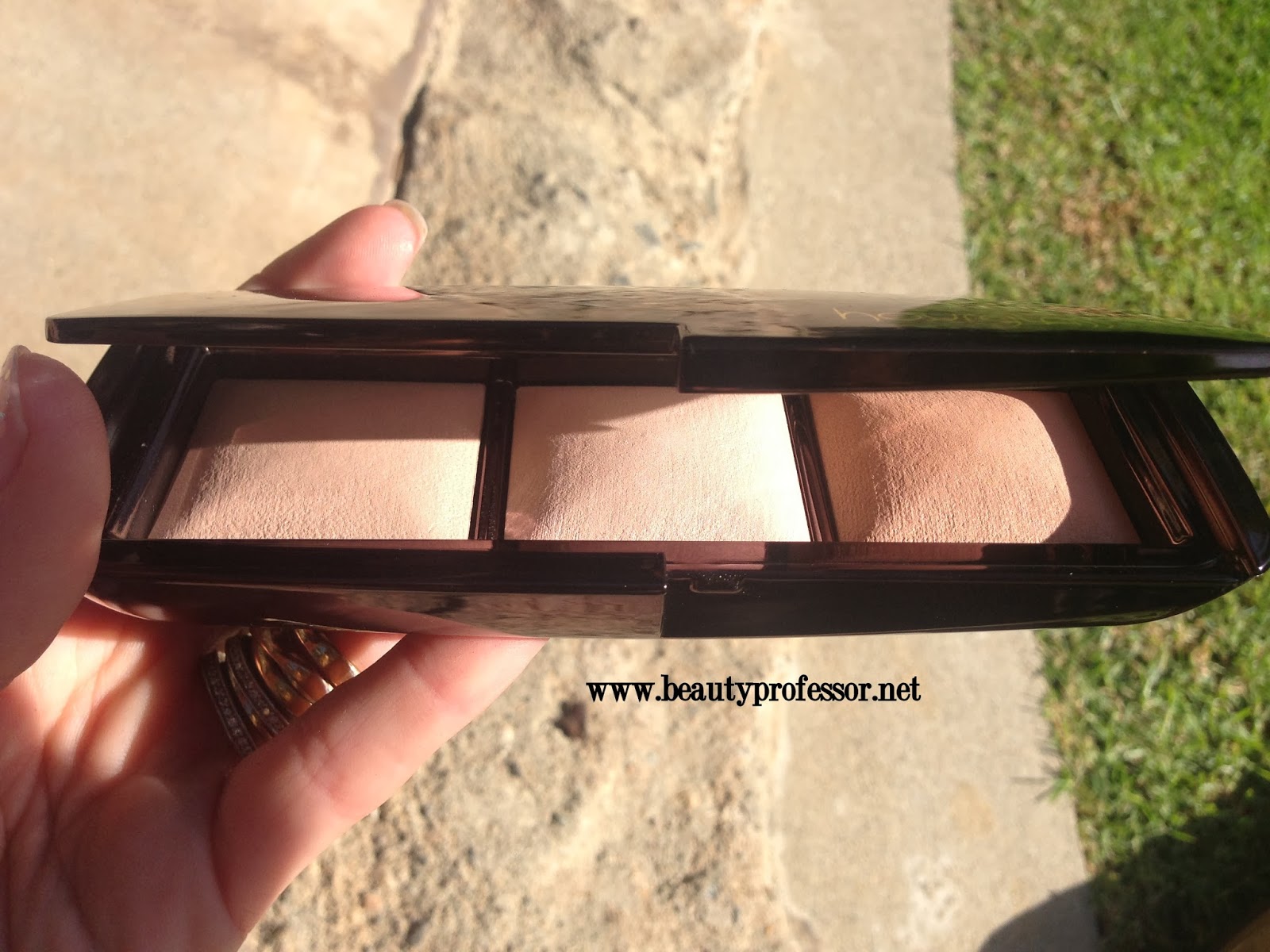 Beauty Professor Hourglass Ambient Lighting Powder Palette...Review