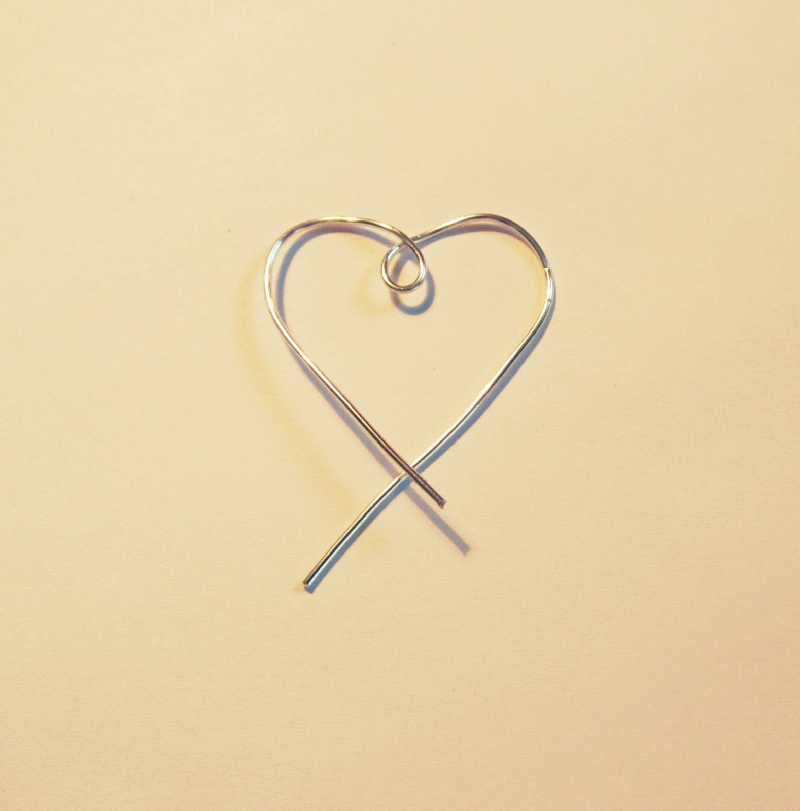 WobiSobi Easy, Wire Heart Earrings DIY