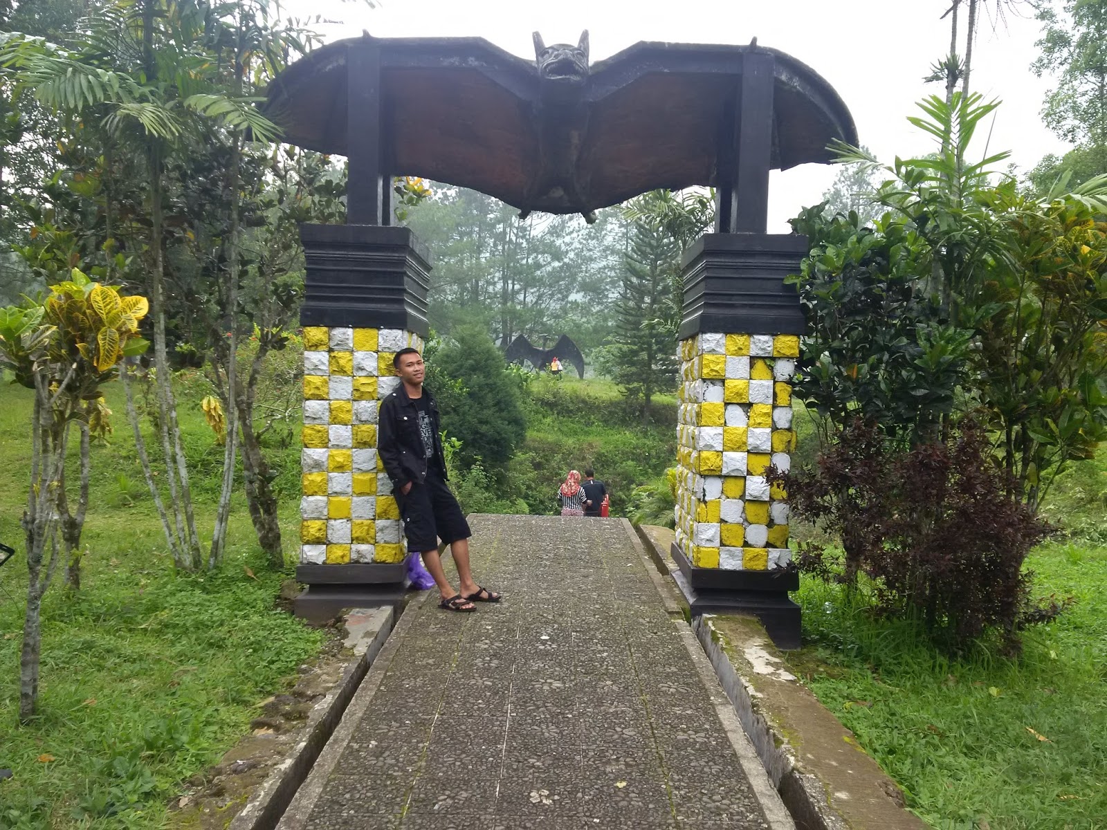 Menelusuri Obyek Wisata Gua Lawa Purbalingga Jawa Tengah