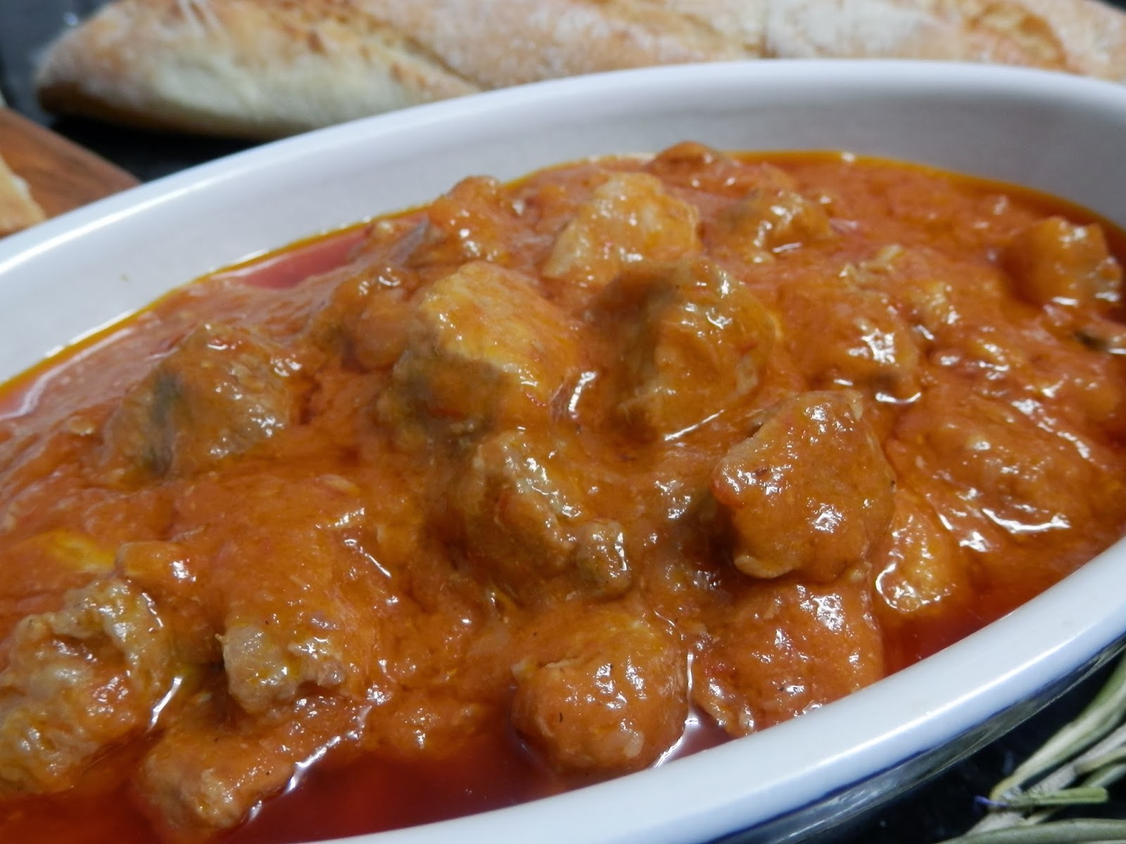 CARNE EN SALSA DE TOMATE