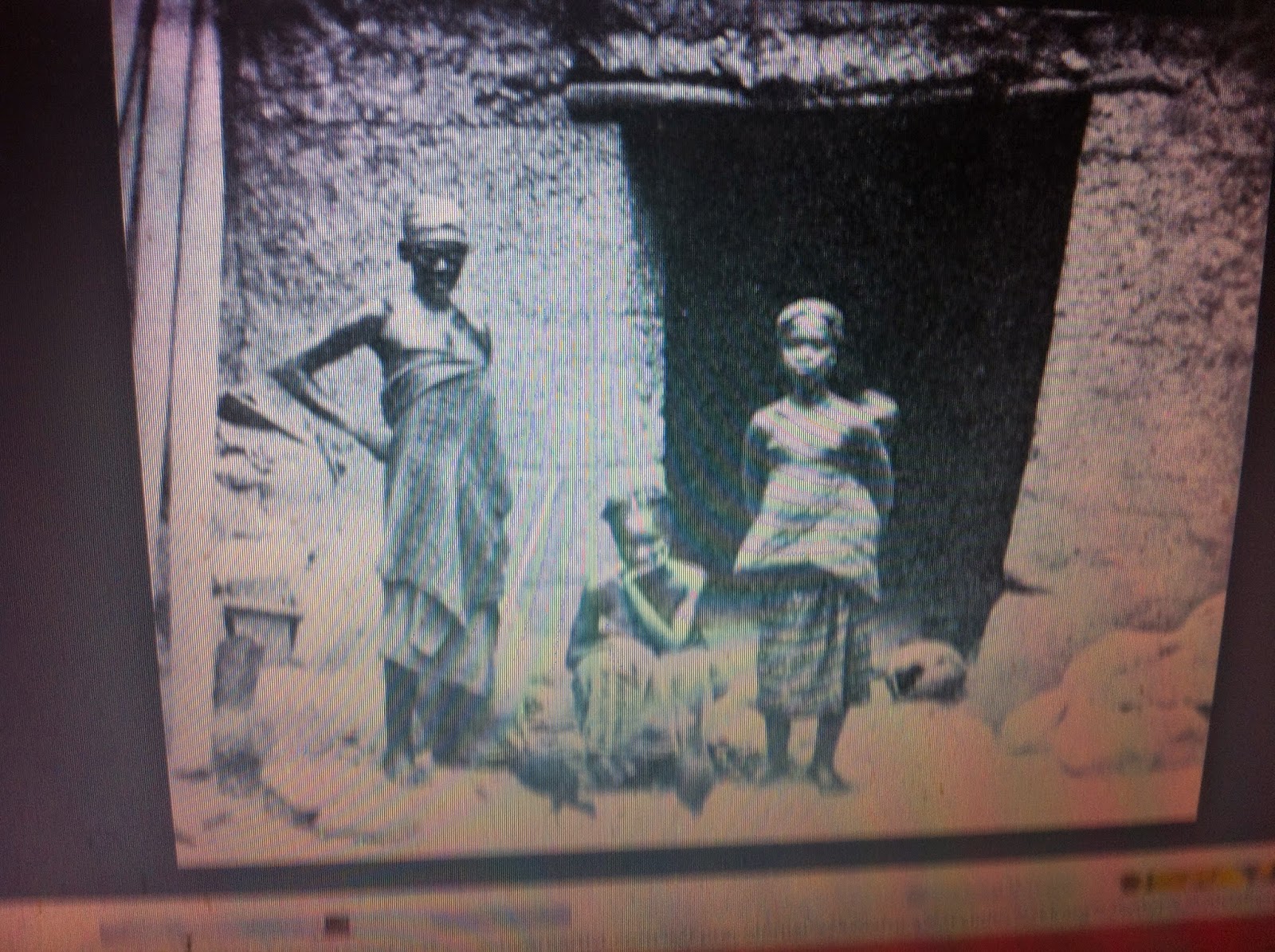 THE BLACK SOCIAL HISTORY BLACK SOCIAL HISTORY " GHEZO OR GEZO " WAS