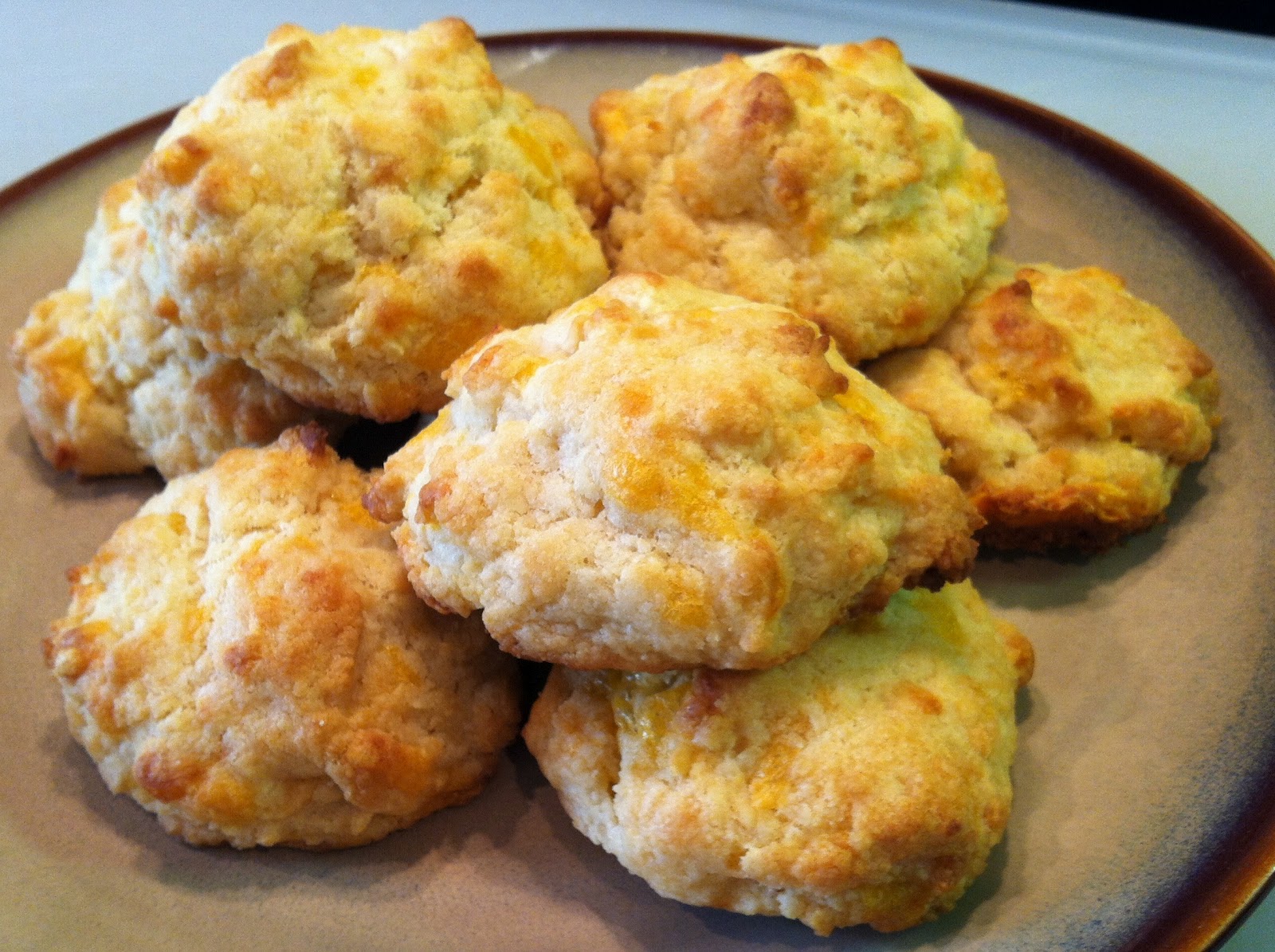 Low Carb Layla Cheddar Cheese Biscuits