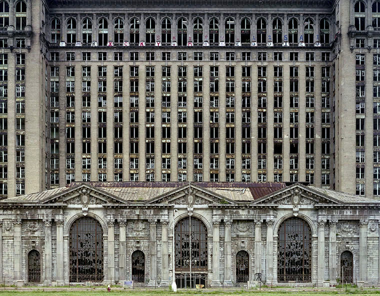 Deserted Places Detroit A City In Decay