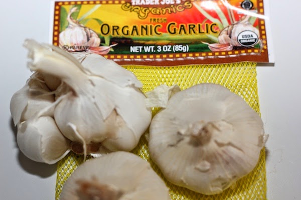Organic white garlic bulbs should be purchased when firm, white, and not sprouting,