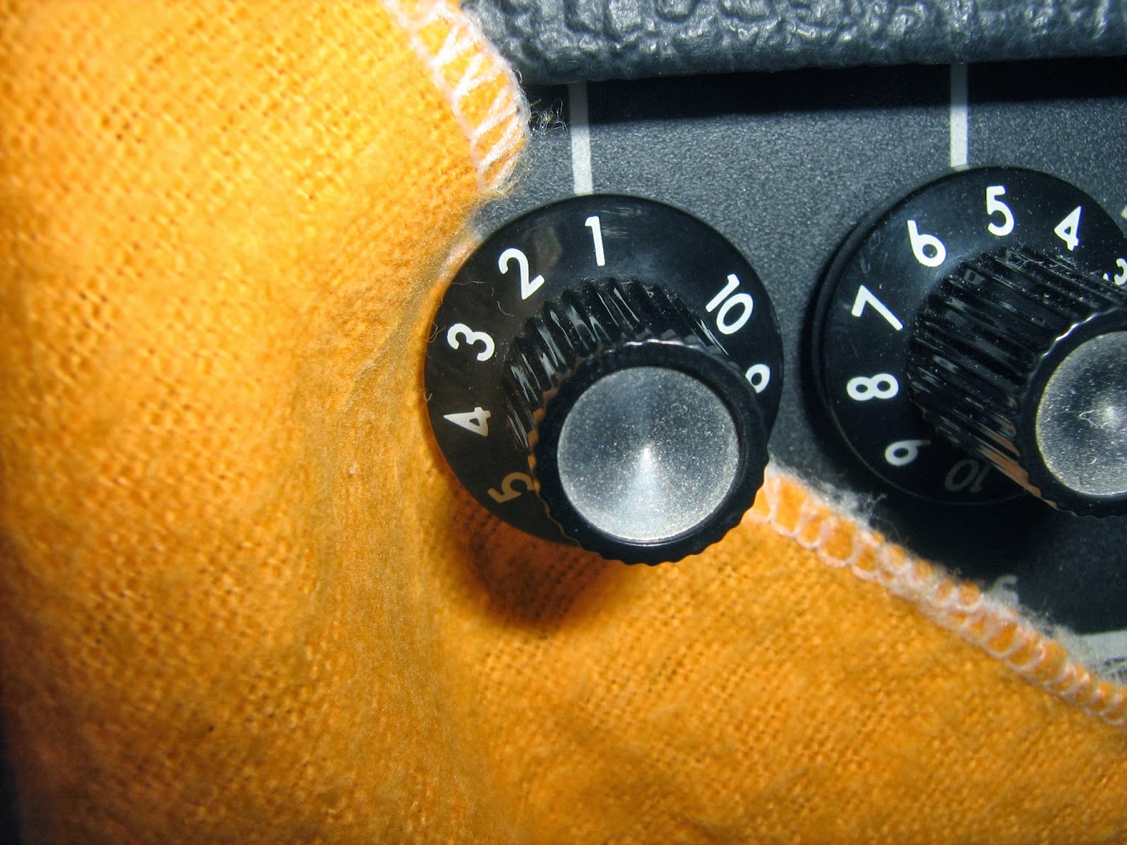 guitar4geek How to pull out amplifier knobs and guitar knobs